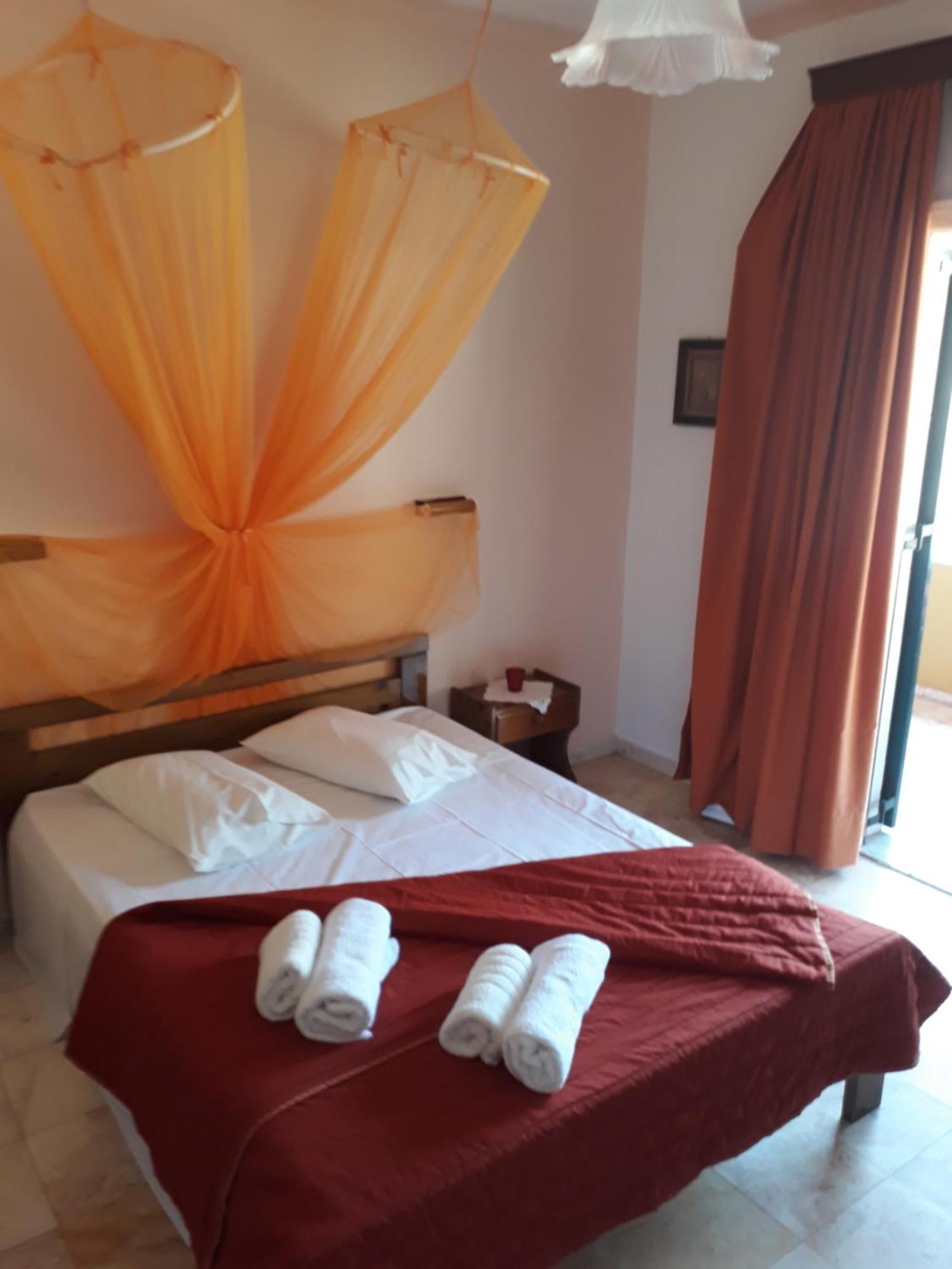 Margaritas' Rooms Агиос-Гордиос Экстерьер фото