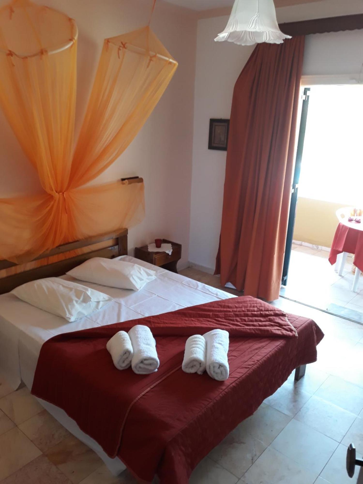 Margaritas' Rooms Агиос-Гордиос Экстерьер фото